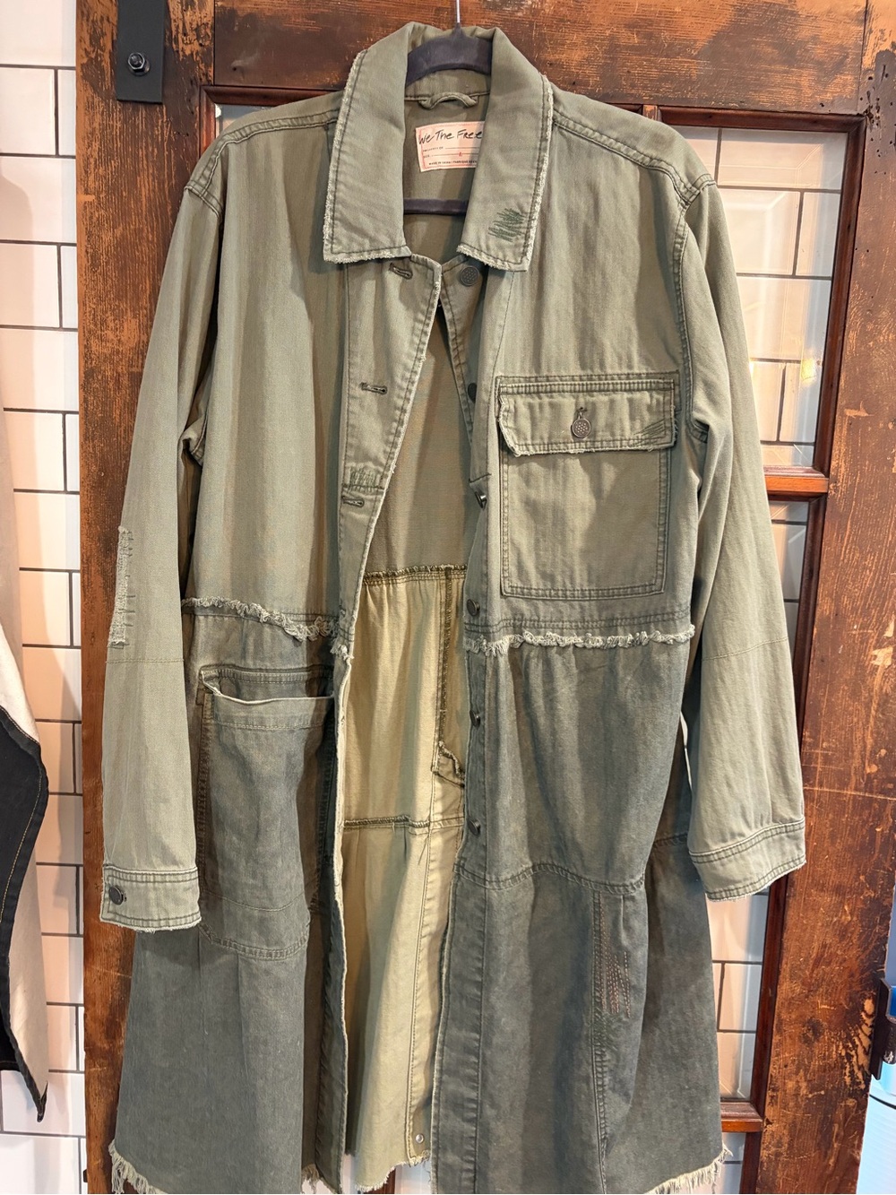 Free People "We The Free" jacket features intentional raw-edge paneling LG EUC - Picture 2 of 7